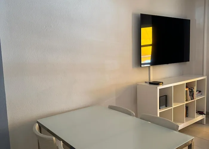 4-room House Americas, Vistas 美洲海滩
