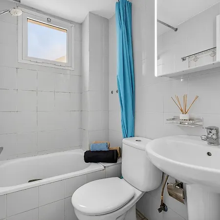 4-room House Americas, Vistas 美洲海滩